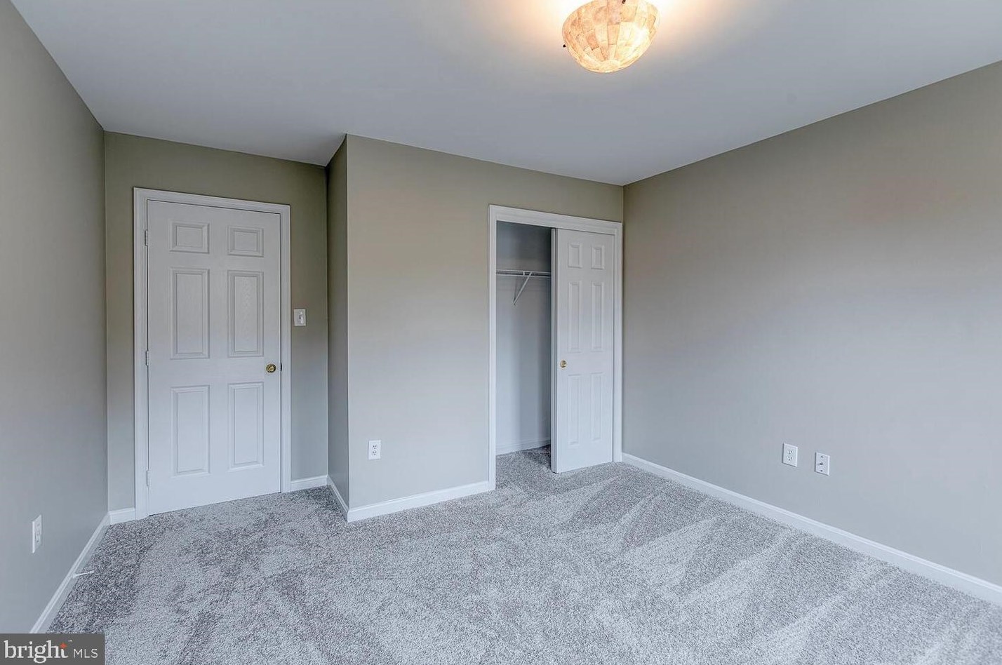 14 Monarch Ct, Stafford VA  22554-8801 exterior