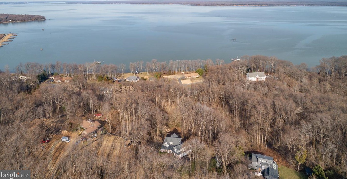30 Cannon Bluff Dr, Stafford, VA 22554-5731