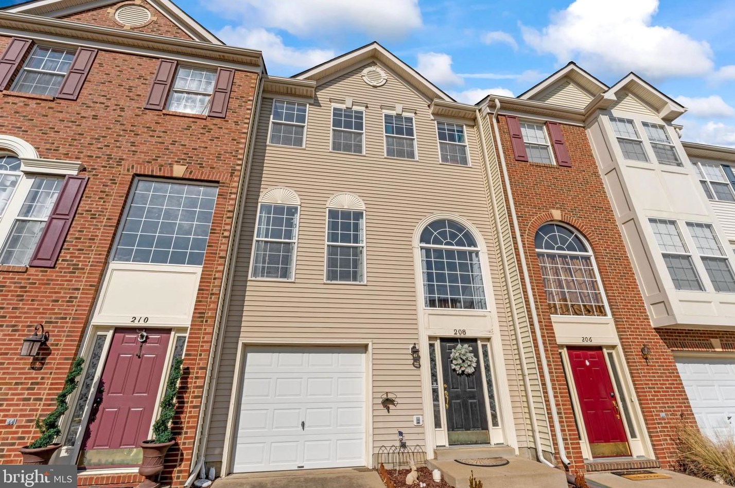 208 Chesterbrook Ct, Stafford, VA 22554-4880