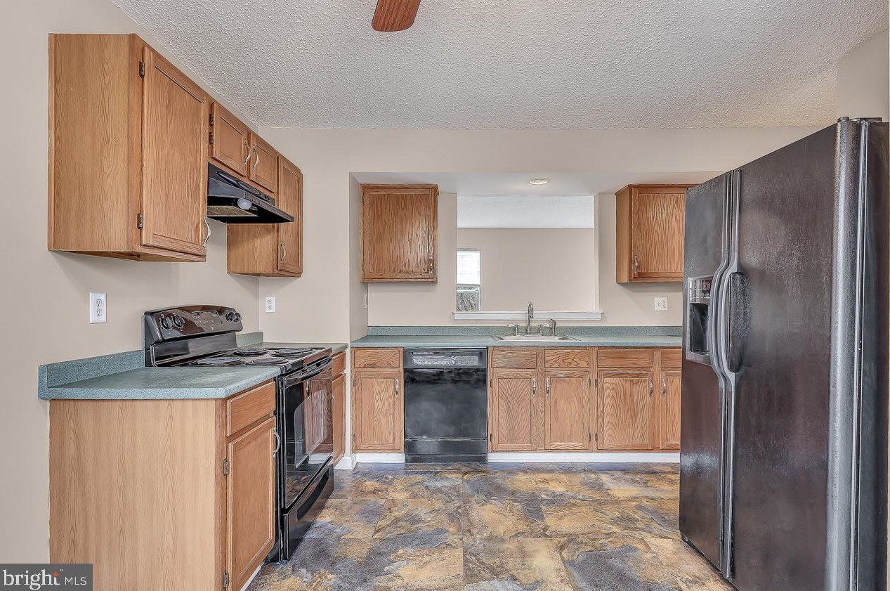 607 Knollwood Ct, Stafford, VA 22554-7563