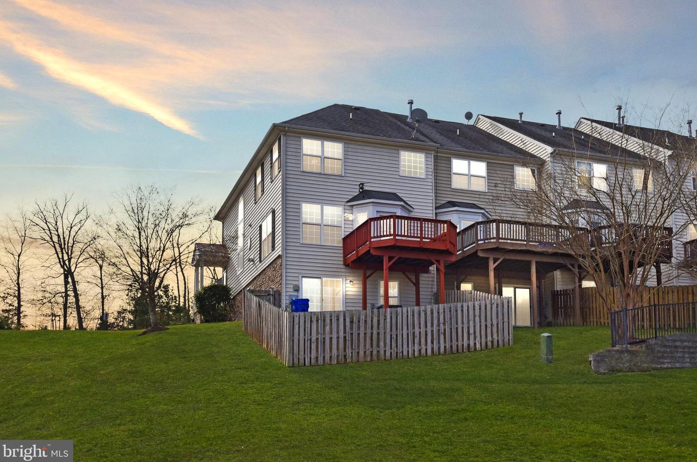 211 Breakers Edge Ct, Stafford, VA 22554-4509