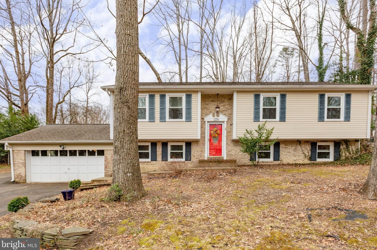 1139 Columbus Dr, Stafford, VA 22554-2030