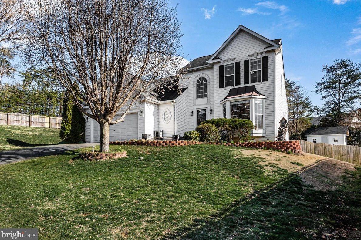 8 Wild Plum Ct, Stafford, VA 22554