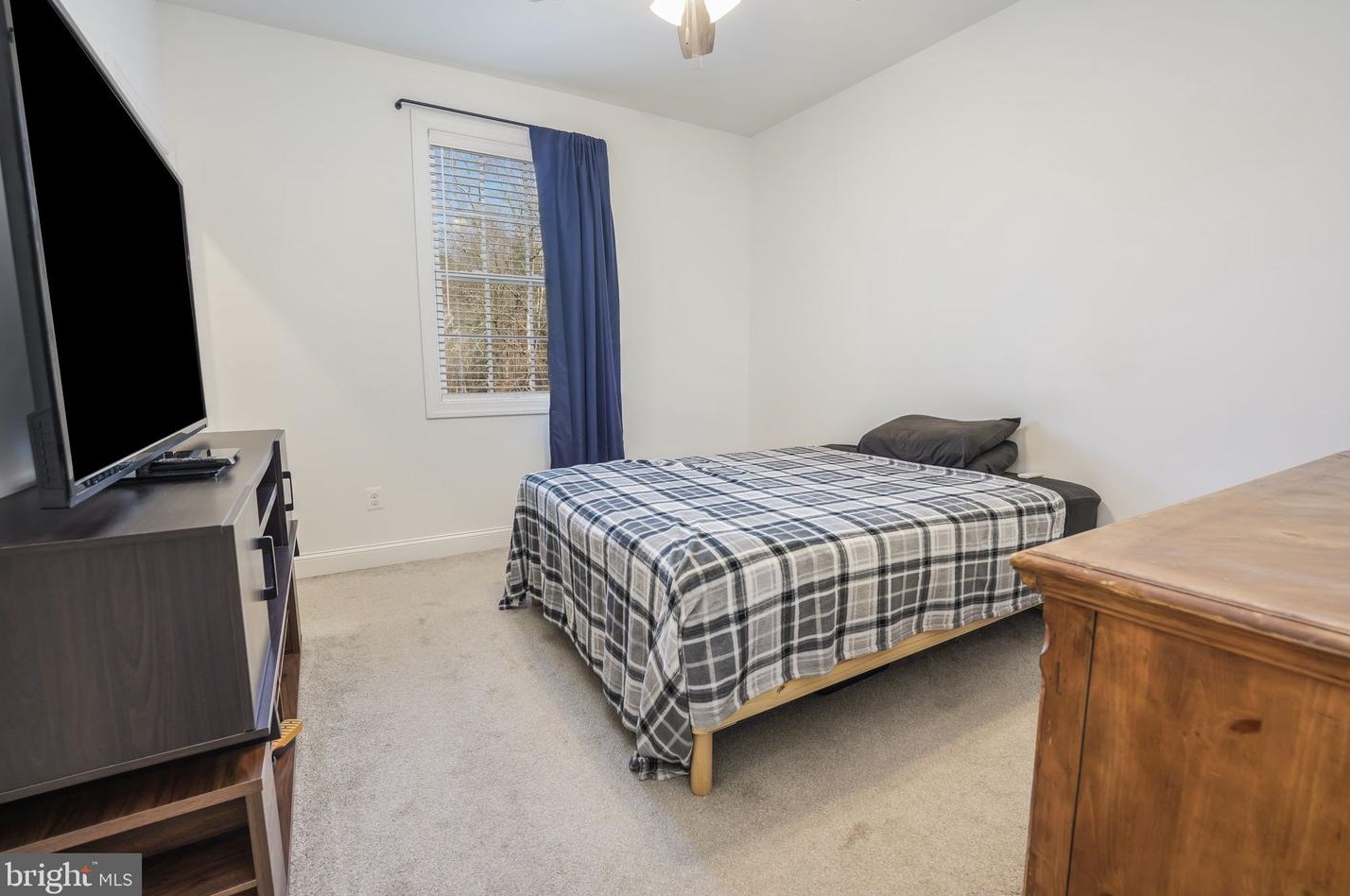 24 Perkins Ln, Stafford VA  22554-5337 exterior