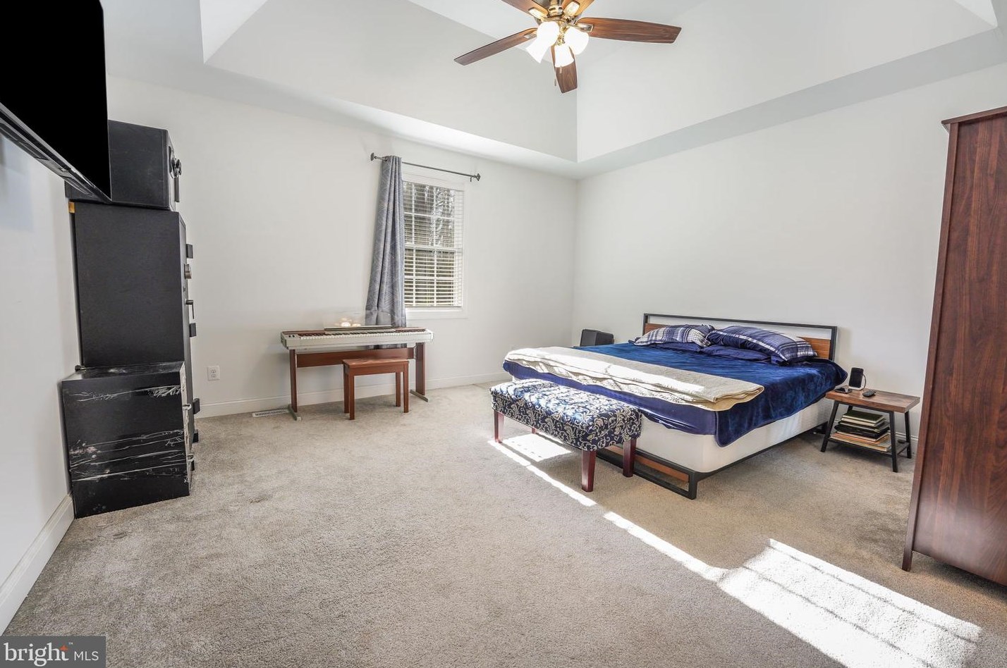 24 Perkins Ln, Stafford VA  22554-5337 exterior