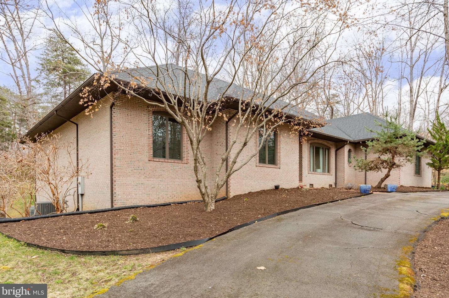 10 Ruffian Dr, Stafford, VA 22556