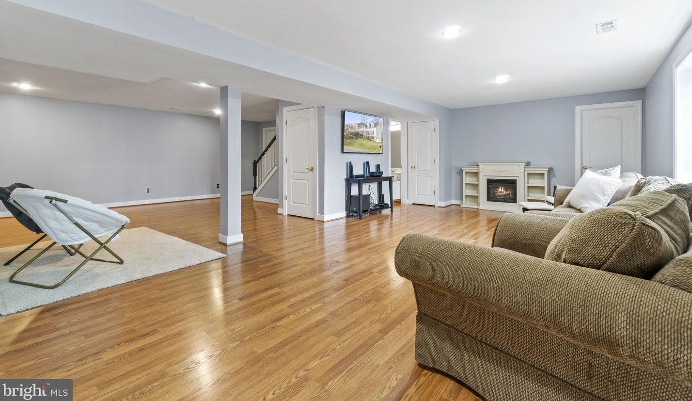 18 Monument Dr, Stafford VA  22554-8508 exterior