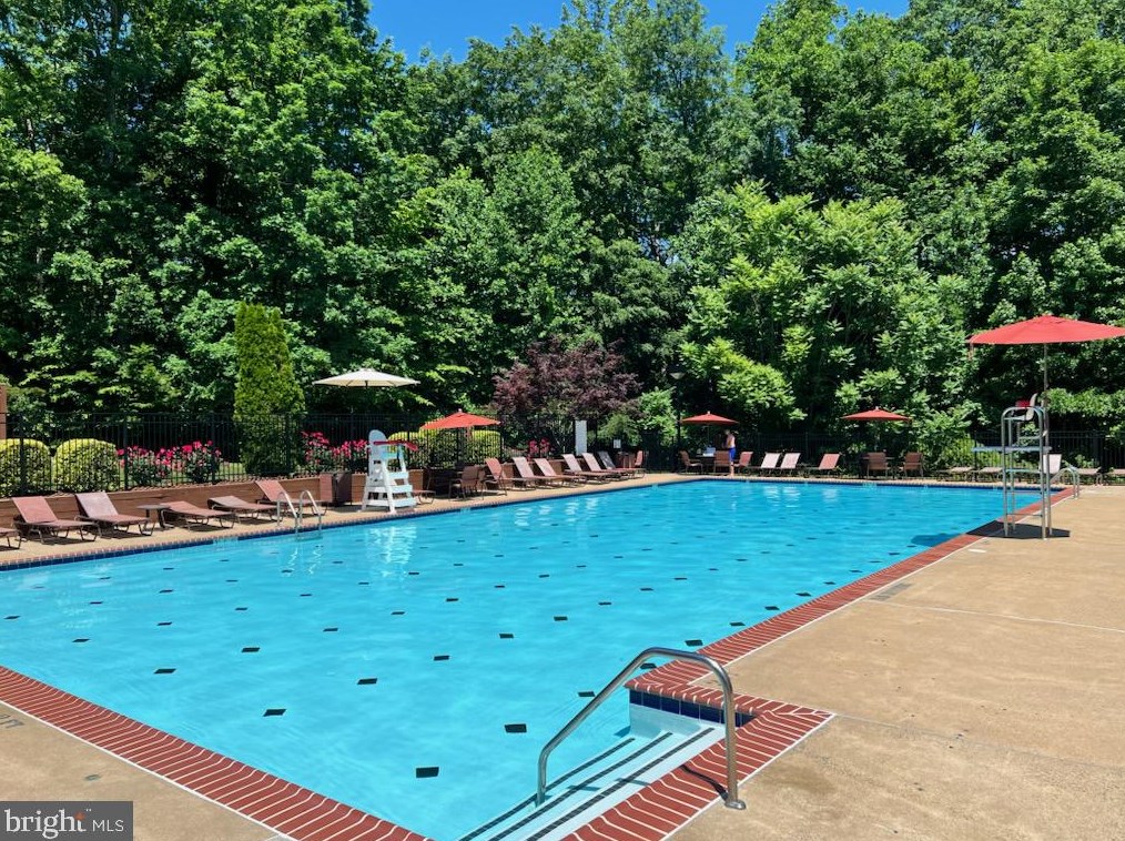 18 Monument Dr, Stafford VA  22554-8508 exterior