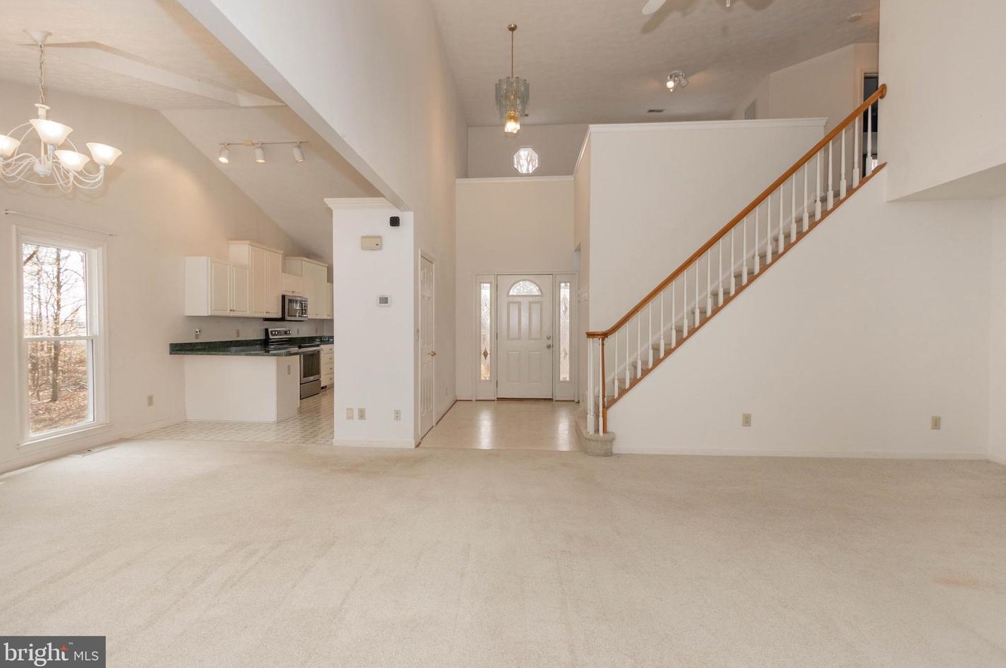 392 Sanford Dr, Fredericksburg, VA 22406