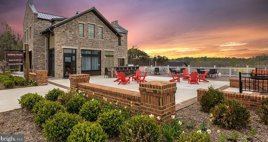 123 Almond Dr, Stafford VA 22554-2537 exterior