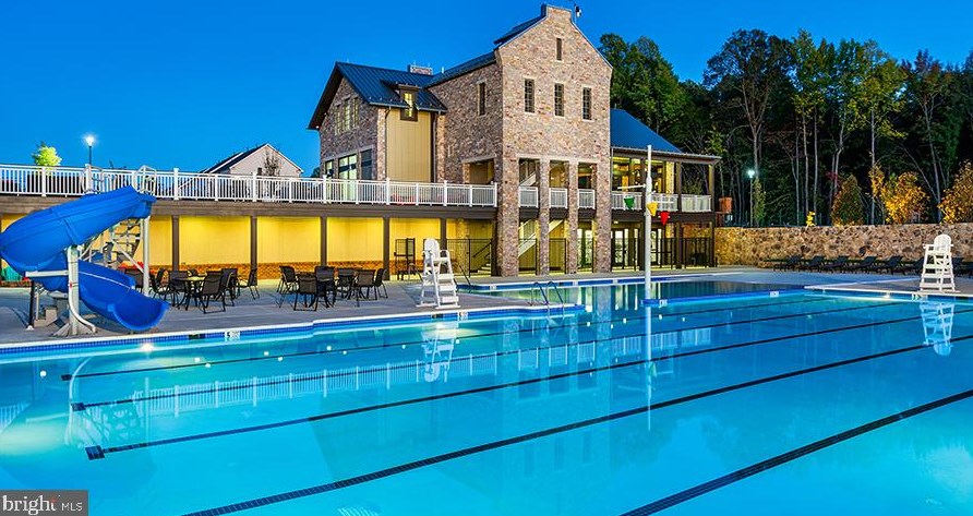 123 Almond Dr, Stafford VA 22554-2537 exterior