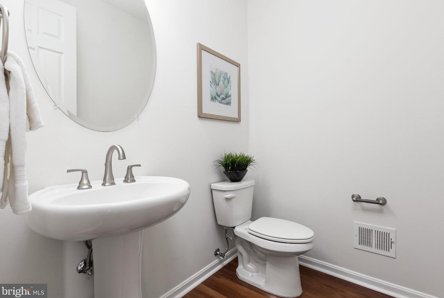 207 Apricot St, Stafford VA  22554-2500 exterior