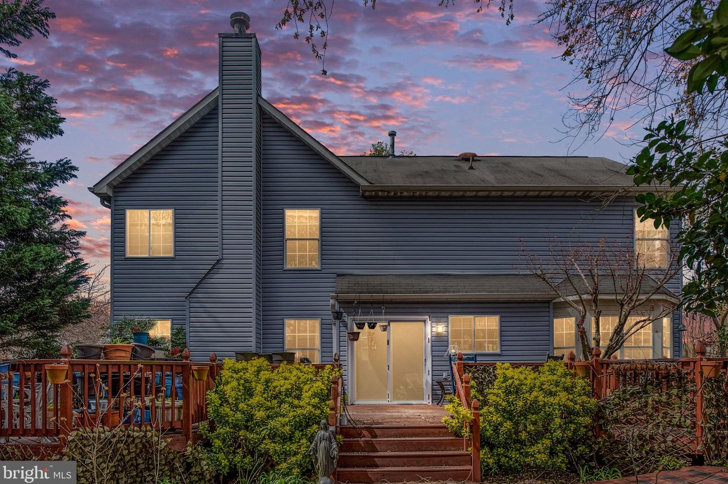1 Newport Ct, Stafford, VA 22554-7695