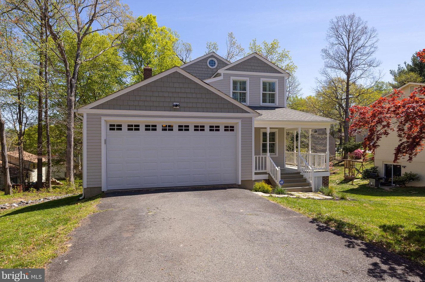 114 Oaklawn Rd, Stafford, VA 22554-3940