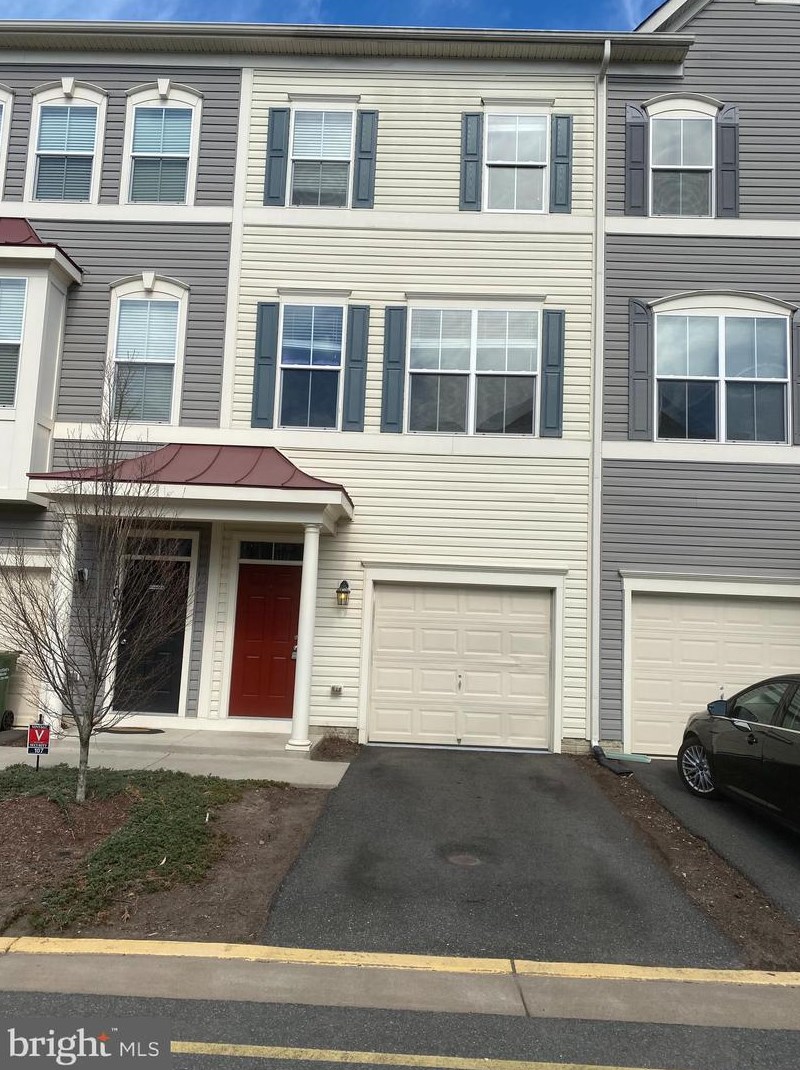 109 Woodstream Cir, Stafford, VA 22556