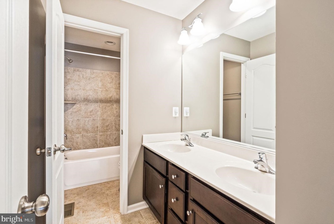 16 Blake Way, Stafford VA  22556-6571 exterior