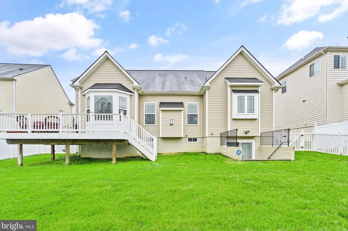 7 Aster Ln, Stafford VA  22554-5044 exterior