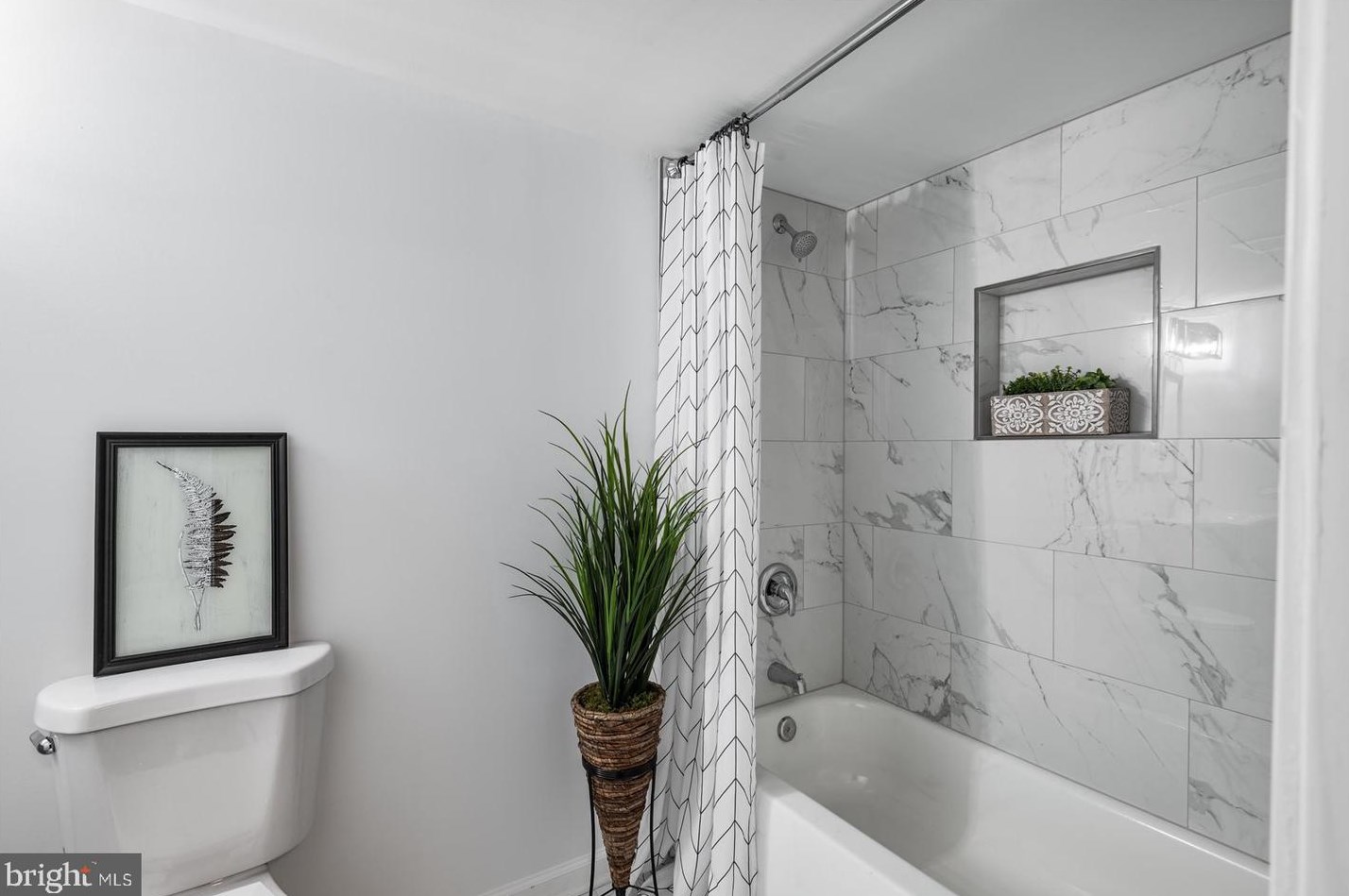 1011 Aquia Dr, Stafford VA  22554-1940 exterior