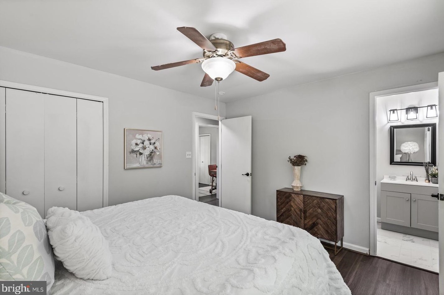 1011 Aquia Dr, Stafford VA  22554-1940 exterior