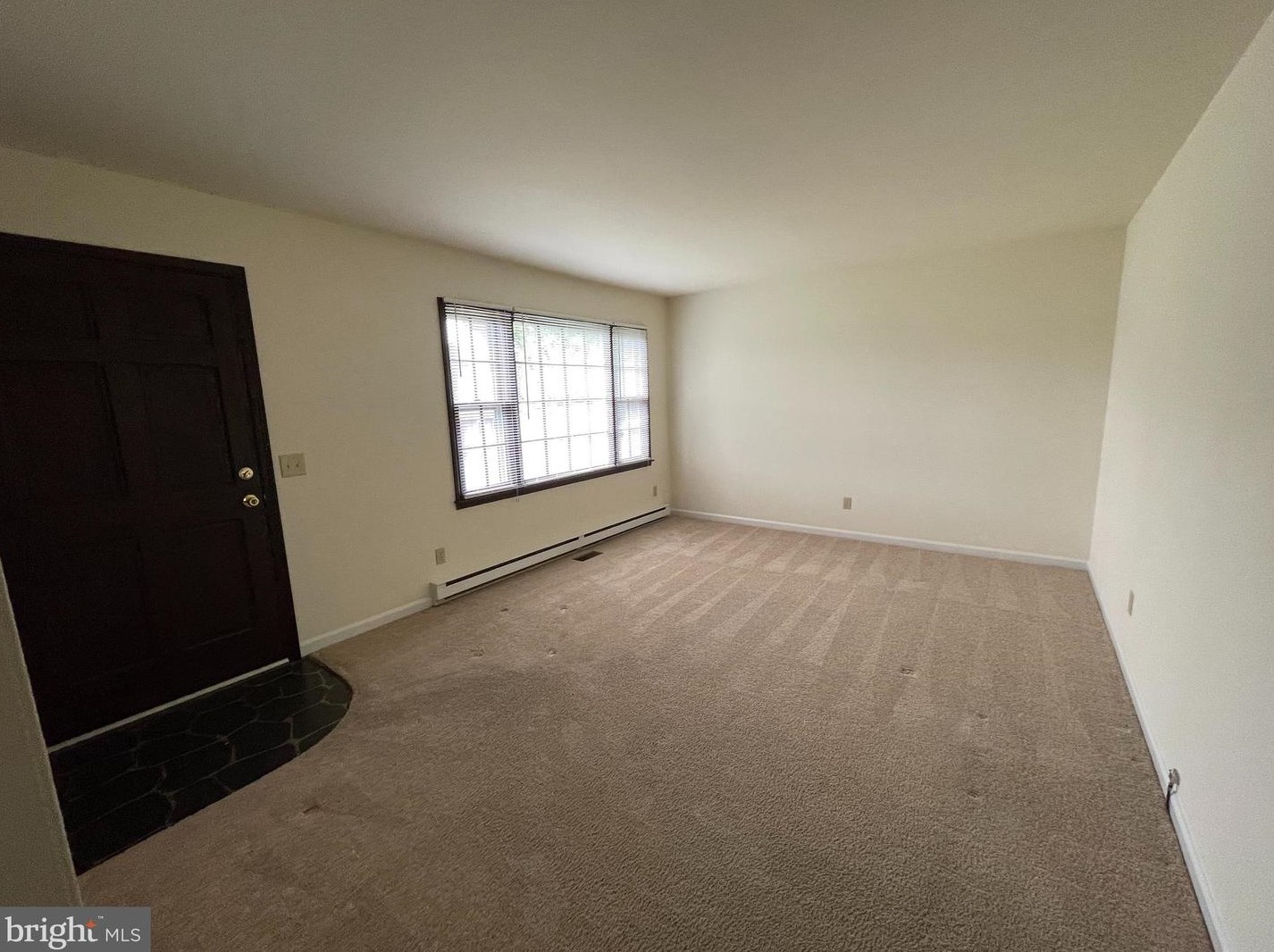 408 Lexington Ct, Fredericksburg, VA 22405
