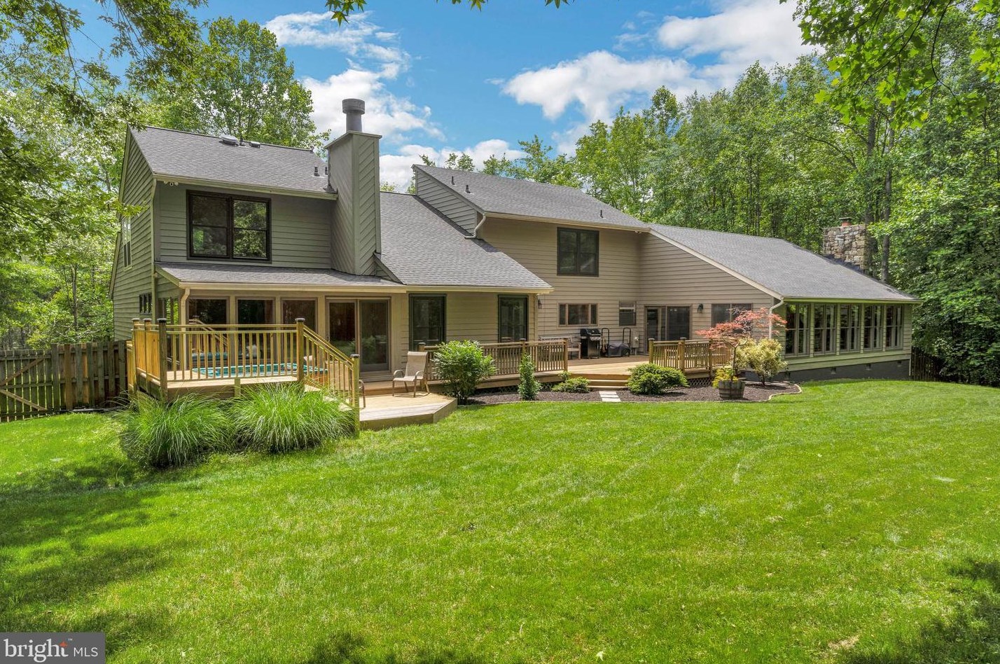 44 Rollinswood Ln, Stafford, VA 22554