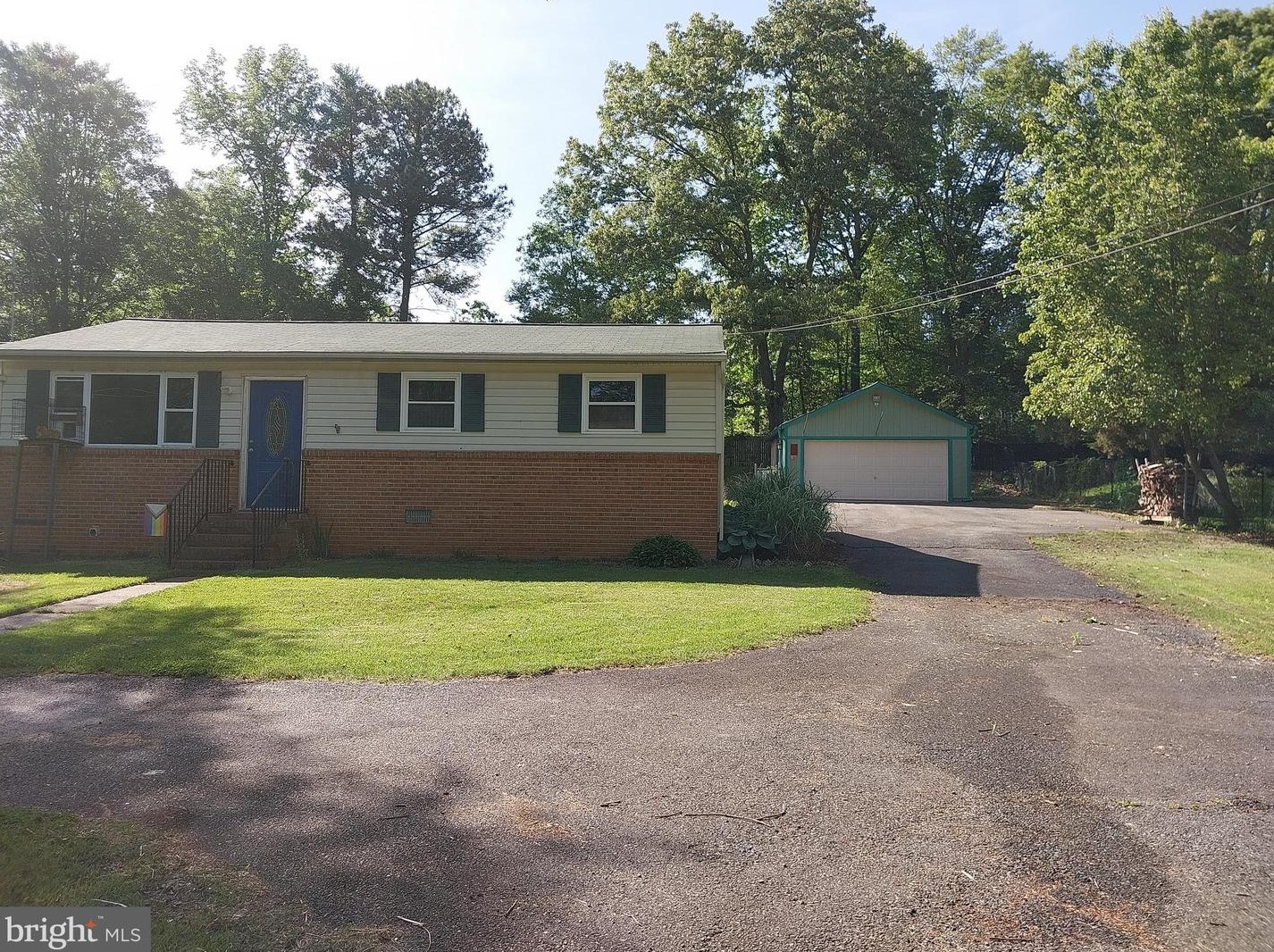 28 Breezy Hill Dr, Stafford, VA 22556