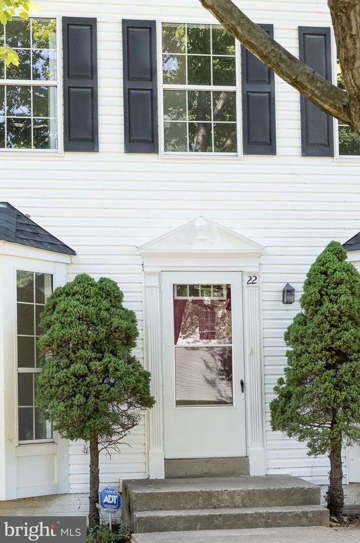 22 Tanterra Dr, Stafford, VA 22556