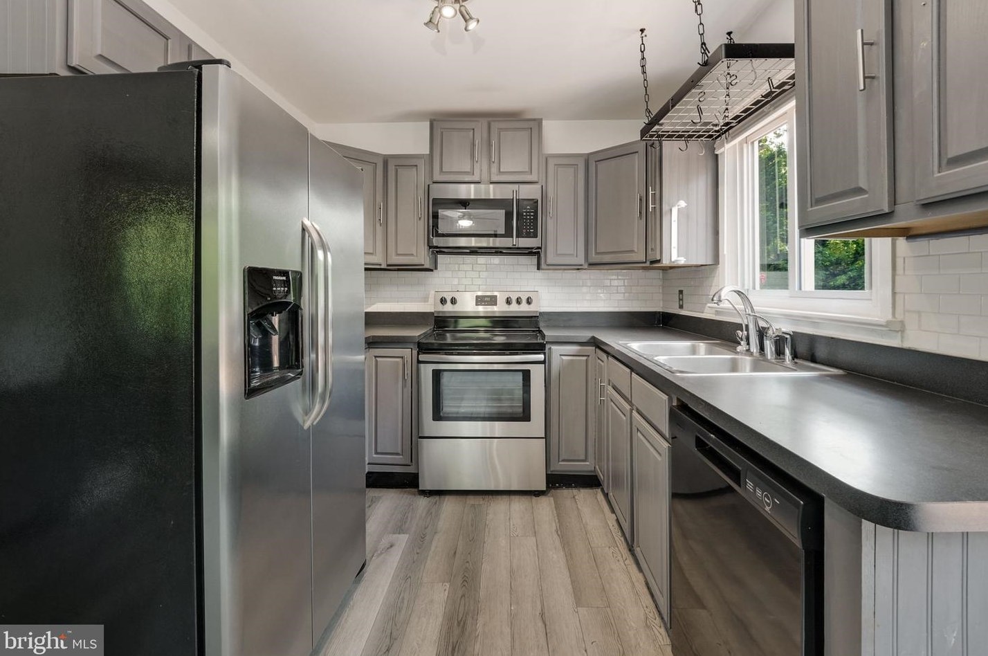 18 Ash Ln, Stafford VA  22556-1272 exterior