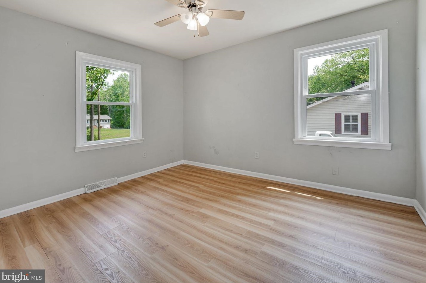 18 Ash Ln, Stafford VA  22556-1272 exterior