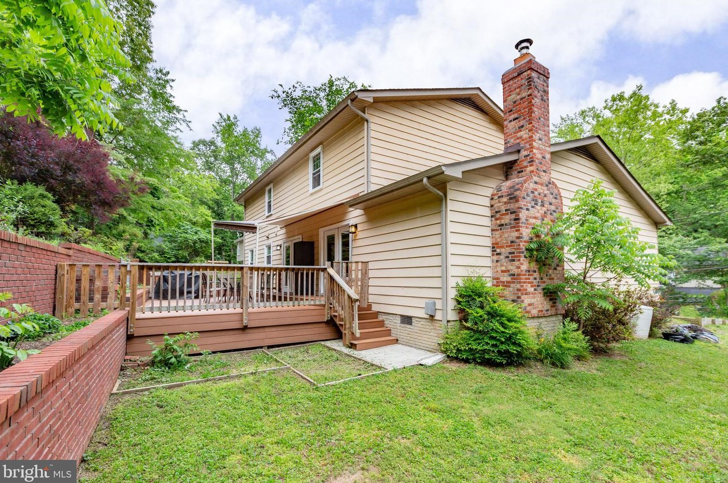 2058 Farragut Dr, Stafford, VA 22554-2305