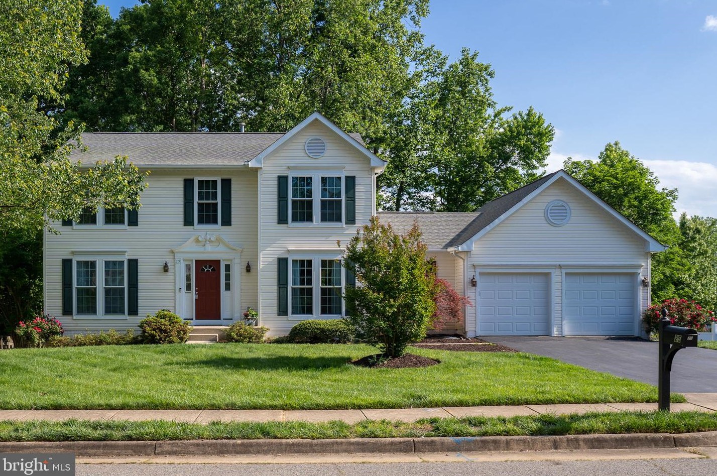 25 Montgomery Dr, Stafford, VA 22556-6562
