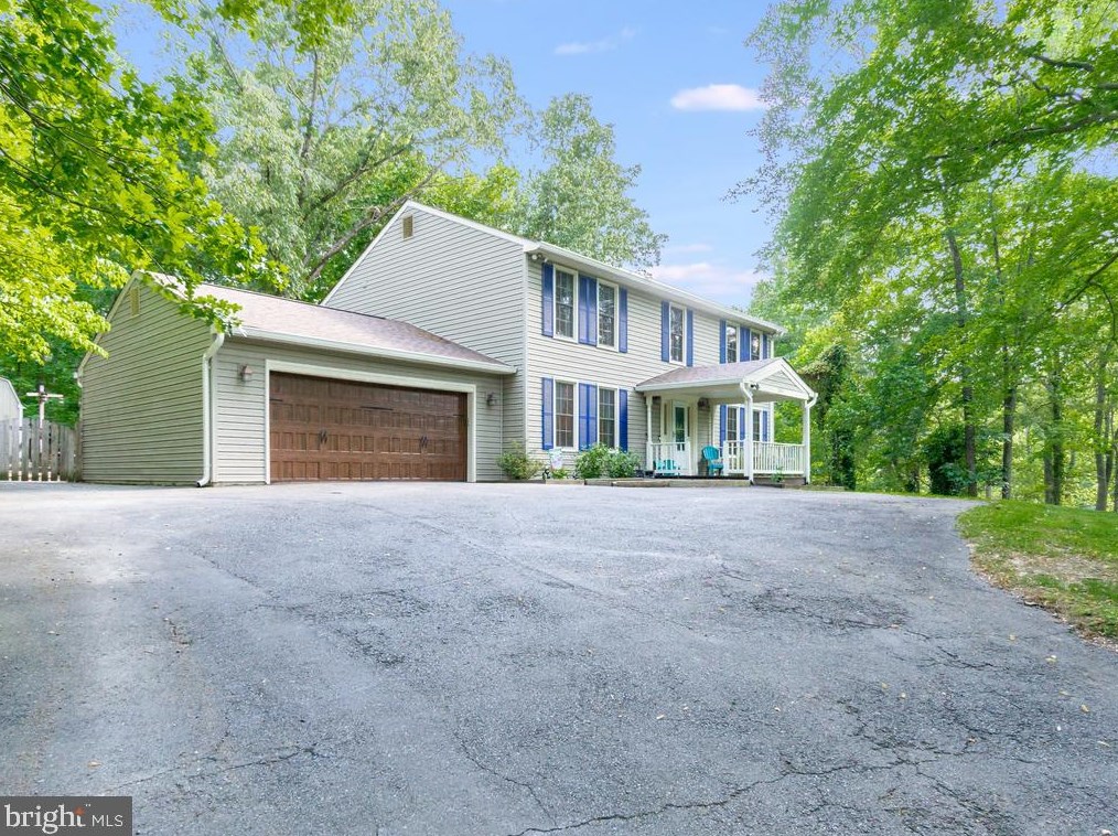 2059 Farragut Dr, Stafford, VA 22554