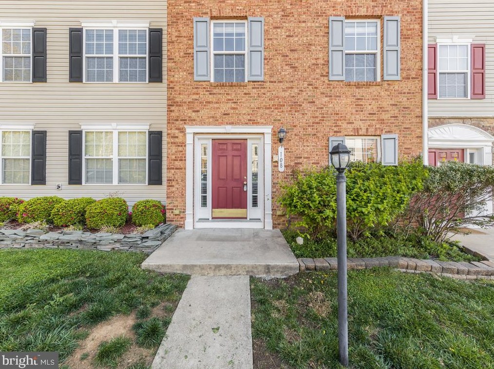 108 Clearwater Ct, Stafford, VA 22554