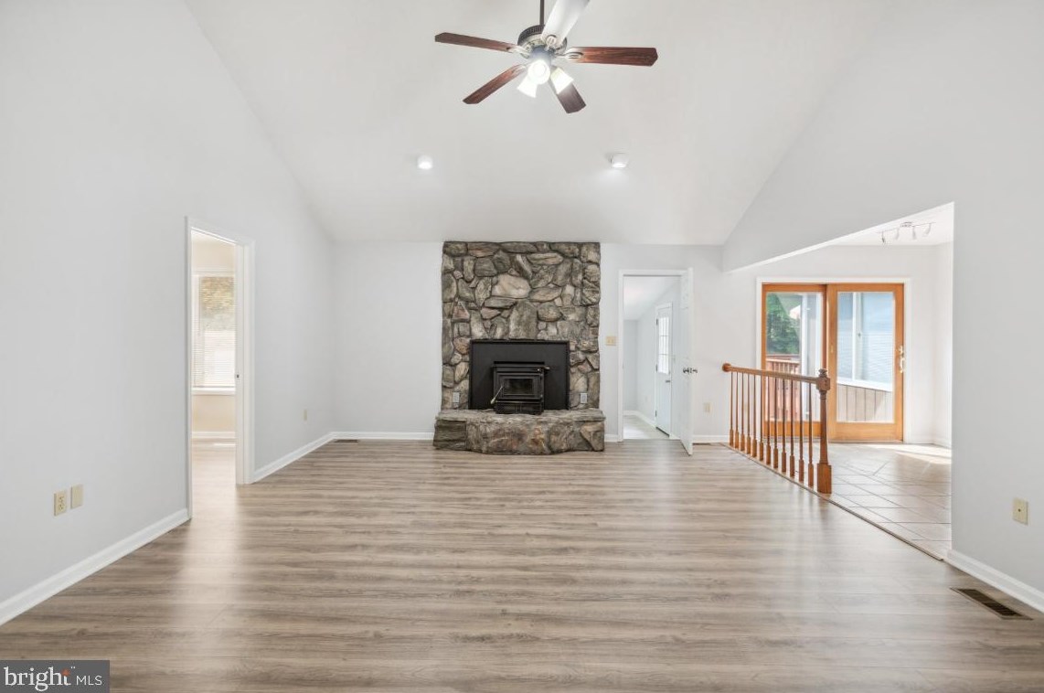 7 Pleasure Ct, Stafford, VA 22556