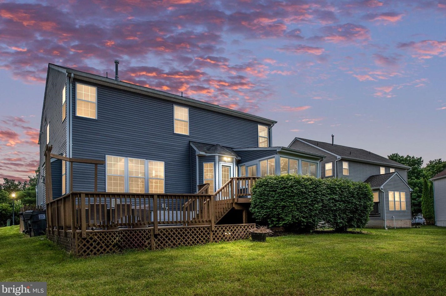 8 Newbury Dr, Stafford, VA 22556