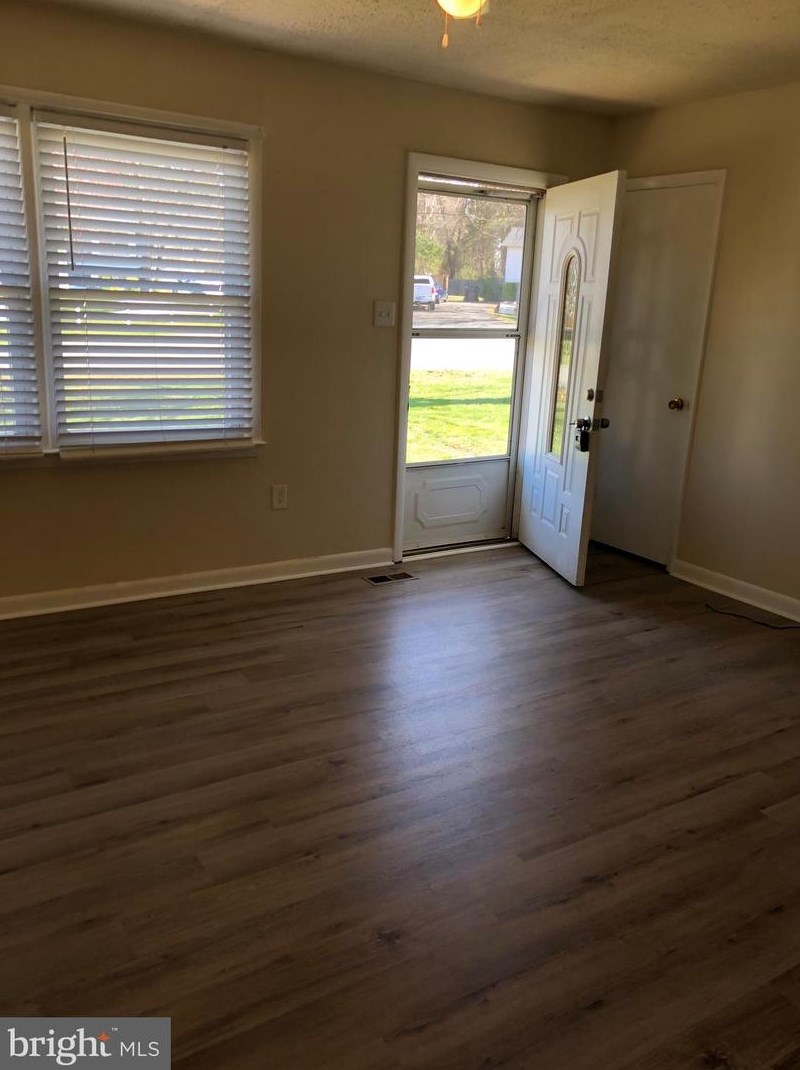 104 Lark Ln, Stafford, VA 22556