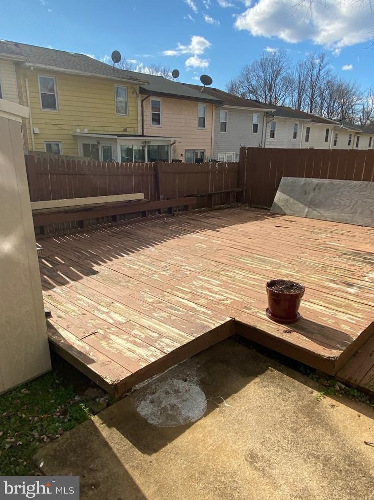 128 Oak Dr, Stafford, VA 22554