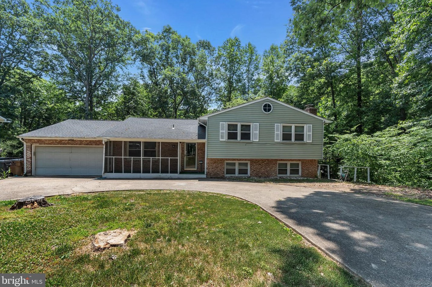 1229 Washington Dr, Stafford, VA 22554-1956