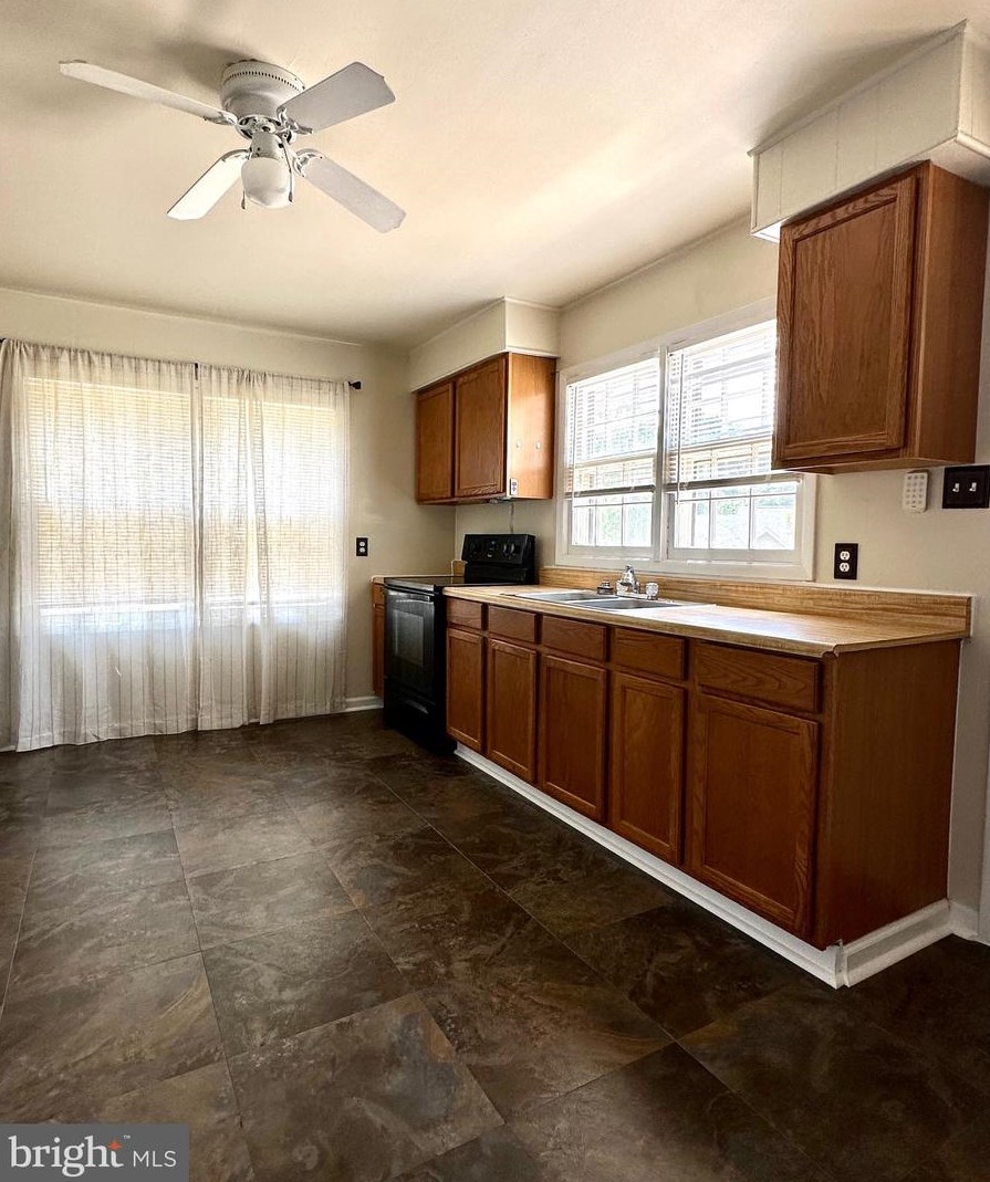 114 Fritters Ln, Stafford, VA 22556