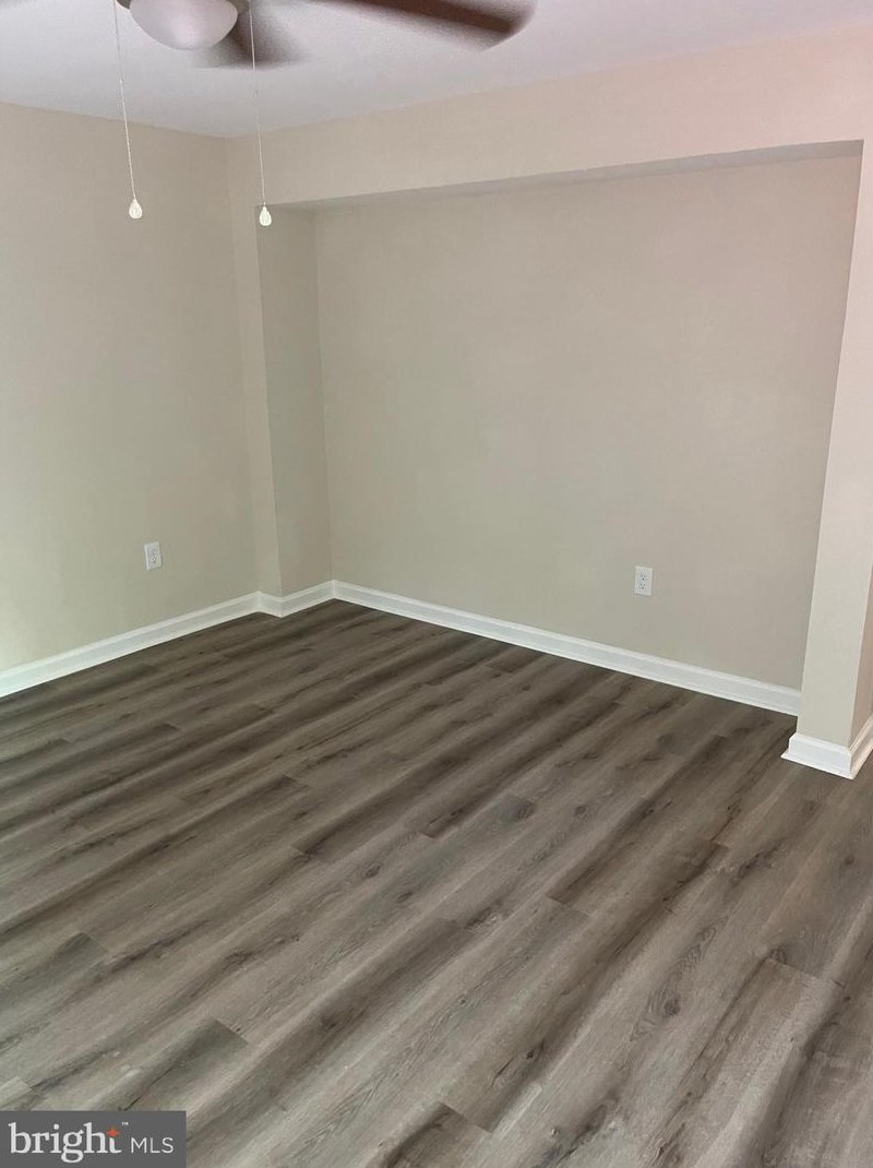 303 Carnaby St, Stafford VA 22554-8415 exterior