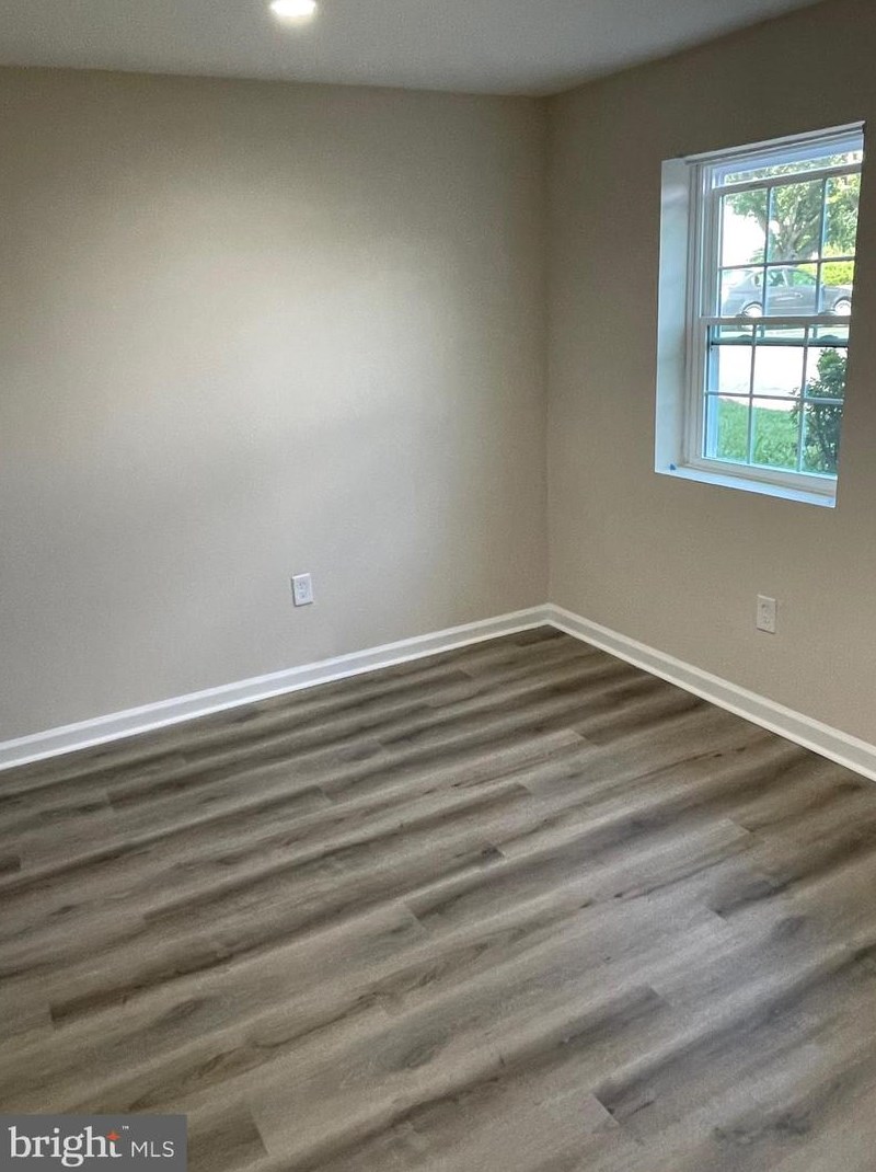 303 Carnaby St, Stafford VA 22554-8415 exterior