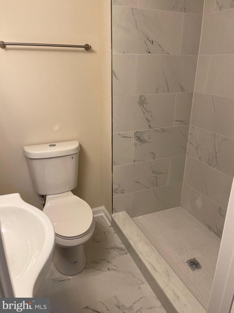 303 Carnaby St, Stafford VA 22554-8415 exterior