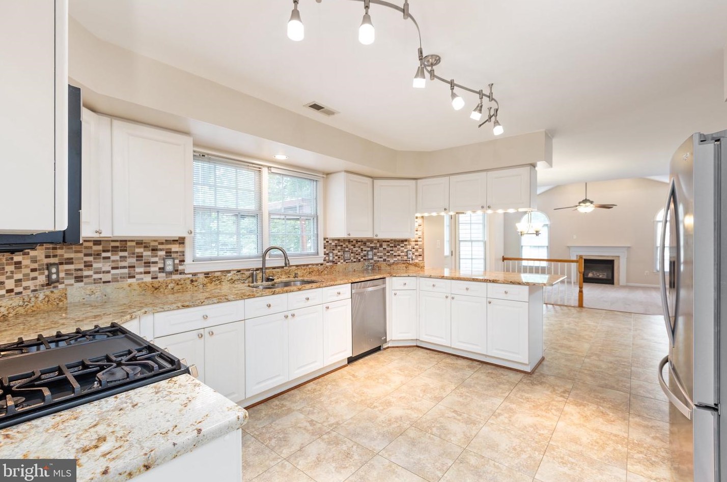 5 Scotland Cir, Stafford VA 22554-7612 exterior