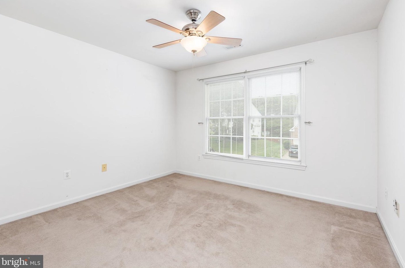 5 Scotland Cir, Stafford VA 22554-7612 exterior