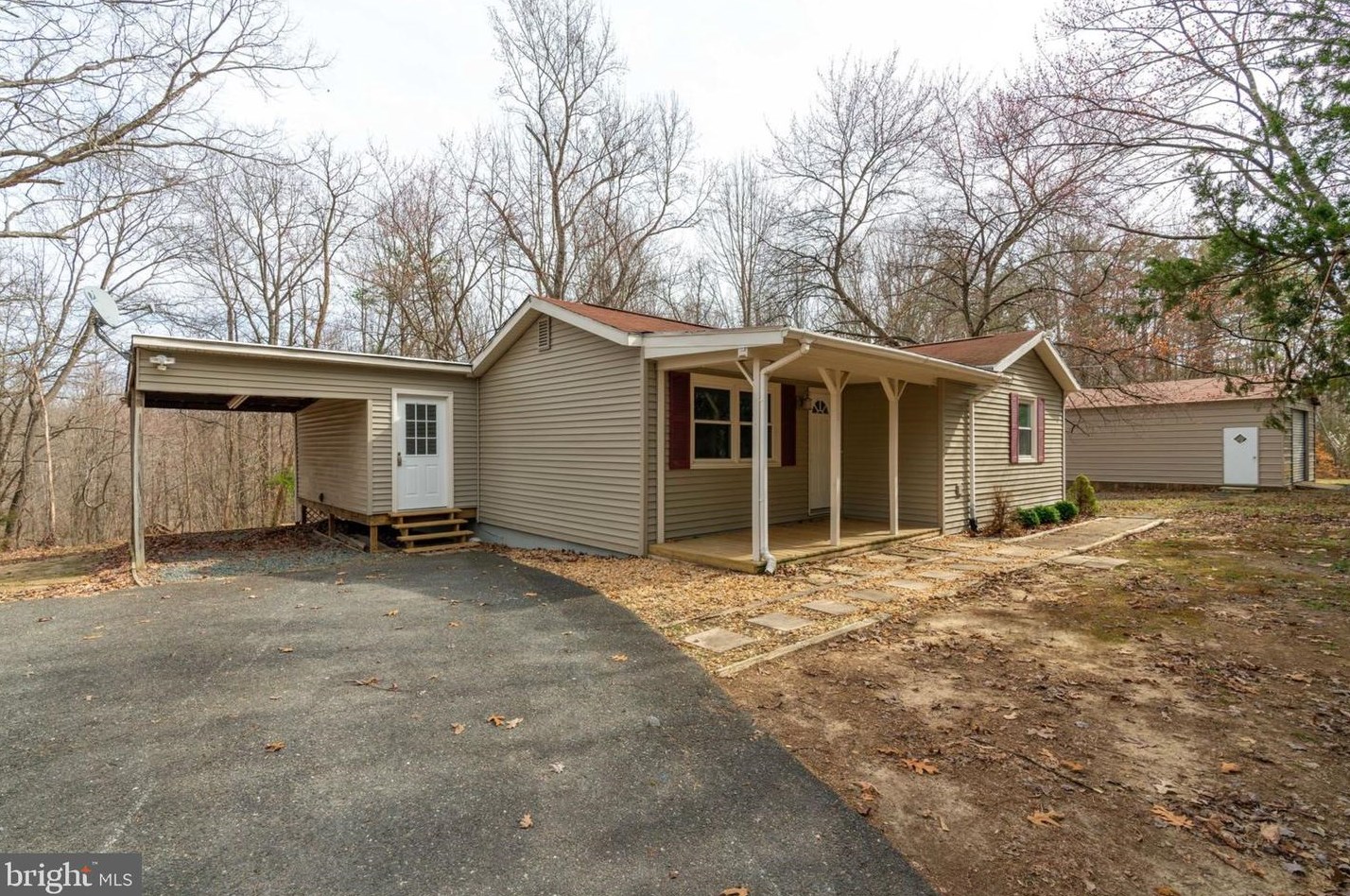 83 Southern View Dr, Stafford, VA 22554