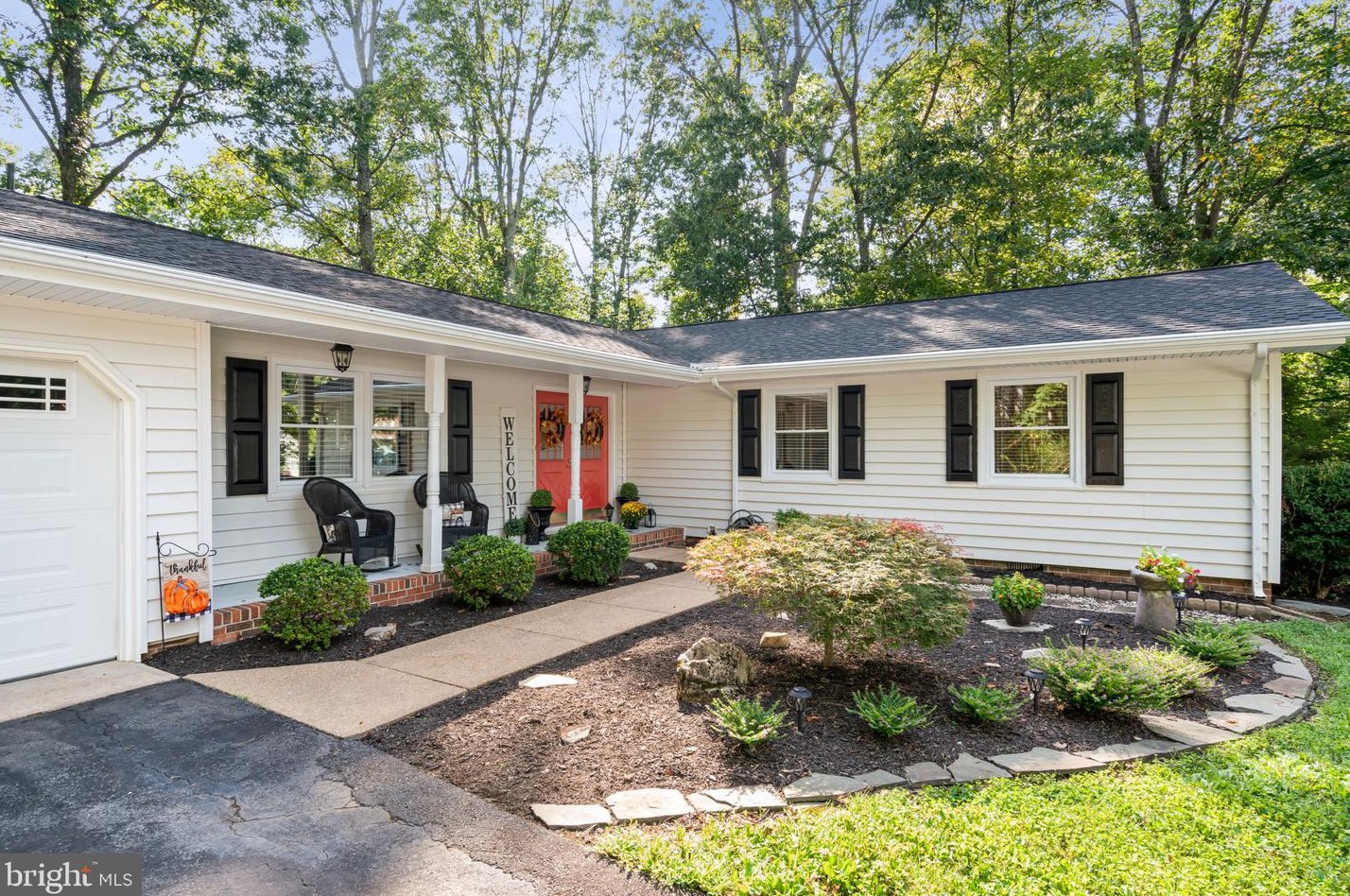 612 Hope Rd, Stafford, VA 22554-5223