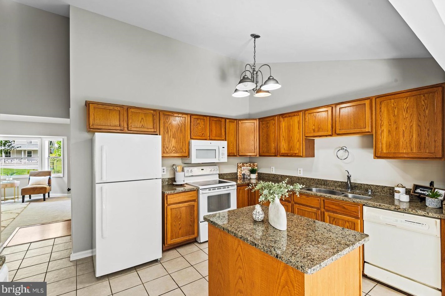 10 Darbywood Ct, Stafford VA 22554-7848 exterior