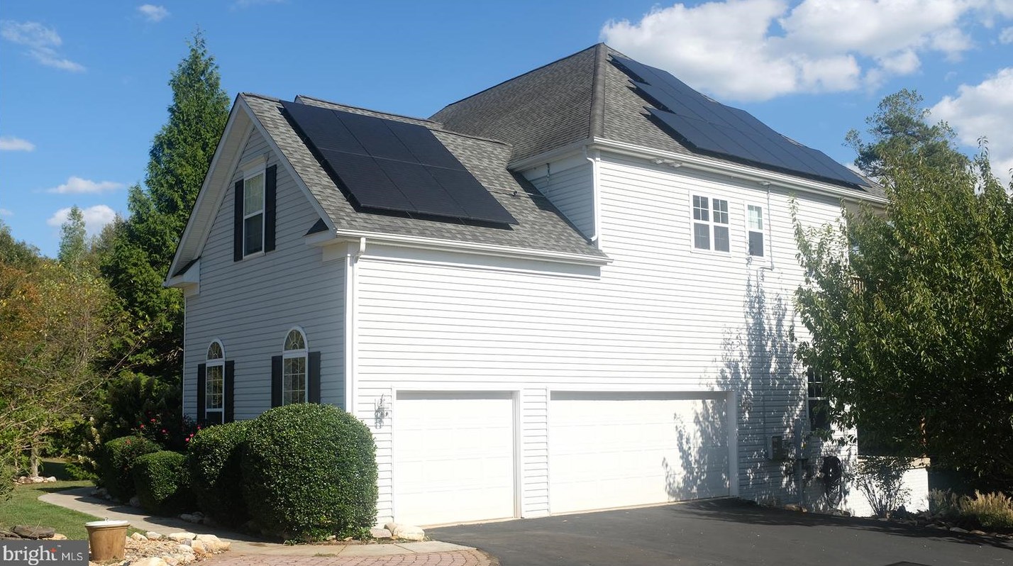 100 River Ridge Ln, Fredericksburg, VA 22406