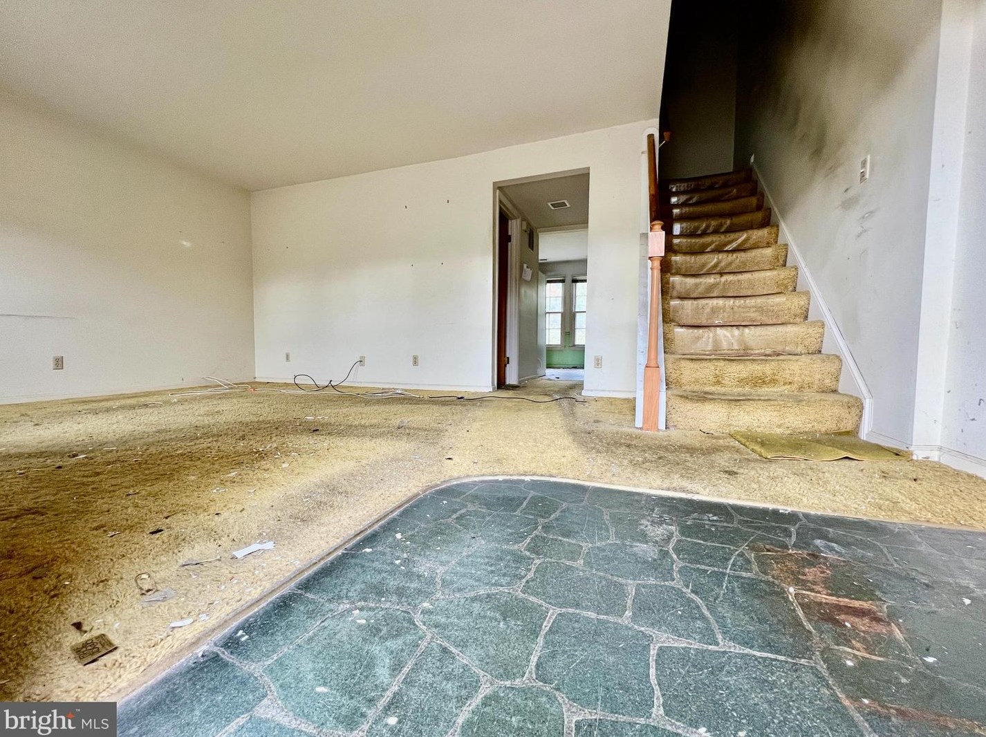 202 Overlook Ct, Fredericksburg, VA 22405