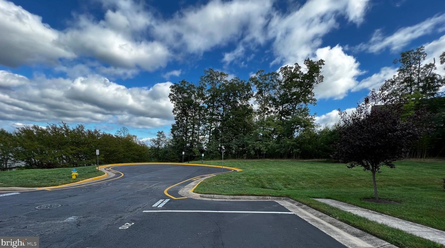 206 Breakers Edge Ct, Stafford VA  22554-4509 exterior